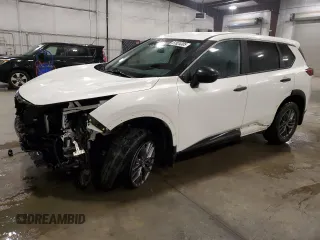 2025 Nissan Rogue S z VIN 5N1BT3AB1SC673099, wystawiony jako Copart lot #51824305 z przebiegiem 23 357 mil mil oraz Szkoda całkowita • Salvage title. Historia ofert i sprzedaży dostępna na DreamBid. Obrazek 1.