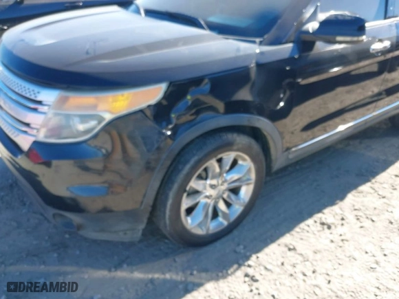 2013 Ford Explorer XLT with VIN 1FM5K7D8XDGA01058, listed as a IAAI auction lot 41281938 with 161,788 mi miles. Bid and sale history available at carsss.com. Image 6.