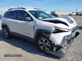 2017 Jeep Cherokee Trailhawk L Plus с VIN 1C4PJMBS1HD217370, выставлен на аукционе IAAI как лот 42486588 с пробегом 108 695 миль миль и . История ставок и продаж доступна на DreamBid. Изображение 1.