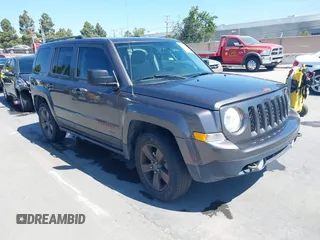 2016 Jeep Patriot Sport with VIN 1C4NJRBB1GD692486, listed as a IAAI auction lot 42213122 with 175,585 mi miles and . Bid and sale history available at carsss.com. Image 1.