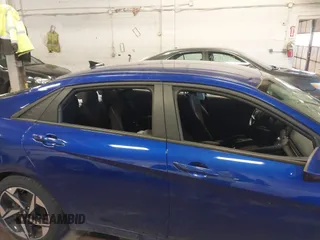 2023 Hyundai Elantra SEL with VIN KMHLS4AG9PU432403, listed as a IAAI auction lot 41906543 with 35,490 mi miles and . Bid and sale history available at DreamBid. Image 18.