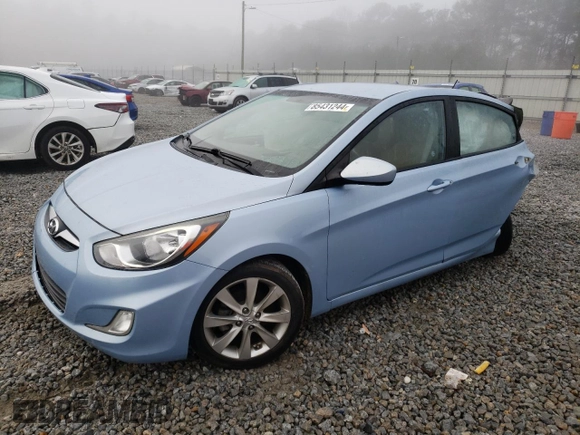 2012 Hyundai Accent GLS z VIN KMHCU4AE7CU239380, wystawiony jako Copart lot #85431244 z przebiegiem 150 369 mil mil oraz Nie do naprawy • Non repairable. Historia ofert i sprzedaży dostępna na DreamBid. Obrazek 1.