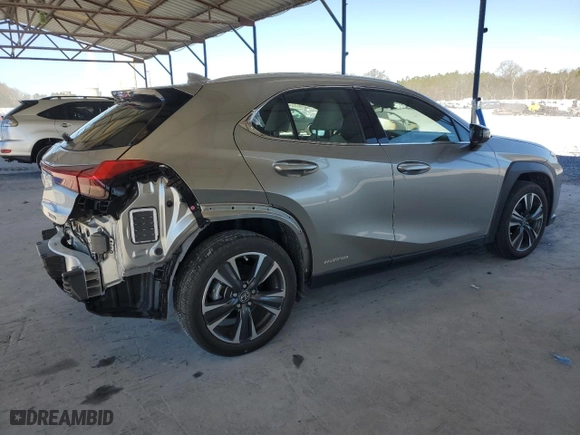 2020 Lexus UX with VIN JTHX9JBH9L2036788, listed as a Copart auction lot 46935395 with 8,122 mi miles and Salvage Title. Bid and sale history available at carsss.com. Image 3.