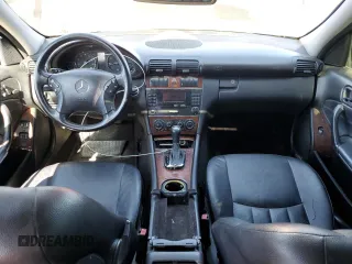 2006 Mercedes-Benz C 280 Luxury with VIN WDBRF92H06F762701, listed as a Copart auction lot 52231174 with 129,563 mi miles and Clean Title. Bid and sale history available at DreamBid. Image 8.