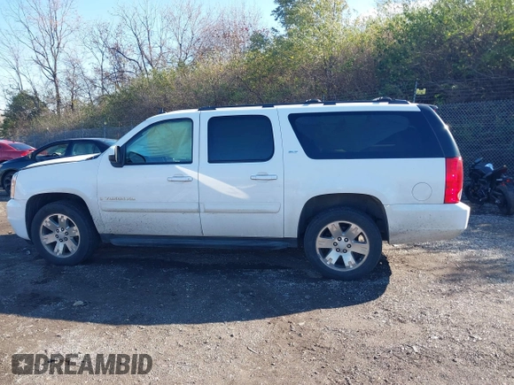 2008 GMC Yukon XL SLT 4SB z VIN 1GKFK16308R106715, wystawiony jako IAAI lot #40669557 z przebiegiem 268 028 mil mil oraz . Historia ofert i sprzedaży dostępna na DreamBid. Obrazek 15.