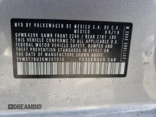 2019 Volkswagen Jetta GLI S z VIN 3VW5T7BU3KM207016, wystawiony jako Copart lot #67631372 z przebiegiem 53 762 mil mil oraz . Historia ofert i sprzedaży dostępna na DreamBid. Obrazek 12.