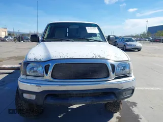 2003 Toyota Tacoma PreRunner with VIN 5TESN92N33Z185270, listed as a IAAI auction lot 41653969 with 357,016 mi miles. Bid and sale history available at carsss.com. Image 13.