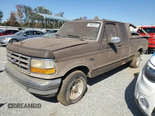 1992 Ford F-150 with VIN 1FTEX15N5NKA92195, listed as a Copart auction lot 74063034 with 273,388 mi miles and Salvage Title. Bid and sale history available at carsss.com. Image 1.