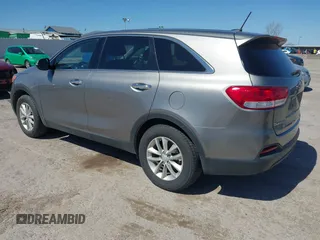 2018 Kia Sorento LX with VIN 5XYPG4A31JG407962, listed as a IAAI auction lot 41774715 with 155,338 mi miles. Bid and sale history available at carsss.com. Image 3.