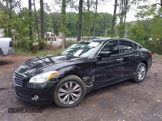2011 Infiniti M37 with VIN JN1BY1AR5BM374686, listed as a IAAI auction lot 40399732 with 208,337 mi miles. Bid and sale history available at carsss.com. Image 16.