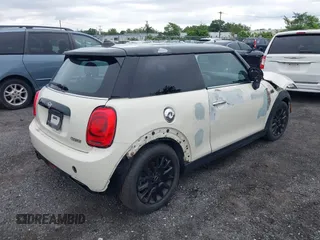 2019 MINI Hardtop Cooper with VIN WMWXP5C58K2H29952, listed as a IAAI auction lot 42745899 with Not provided miles and . Bid and sale history available at DreamBid. Image 4.