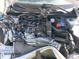 2024 Honda Civic Sport Touring z VIN 19XFL1G84RE029704, wystawiony jako IAAI lot #41659889 z przebiegiem Nie podano mil oraz . Historia ofert i sprzedaży dostępna na DreamBid. Obrazek 10.
