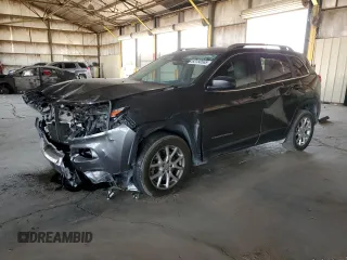 2017 Jeep Cherokee Latitude z VIN 1C4PJLCS0HW663555, wystawiony jako Copart lot #63150565 z przebiegiem 177 769 mil mil oraz Szkoda całkowita • Salvage title. Historia ofert i sprzedaży dostępna na DreamBid. Obrazek 1.