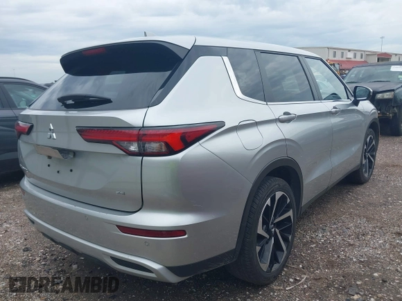 2024 Mitsubishi Outlander SE z VIN JA4J3VA83RZ068485, wystawiony jako IAAI lot #42483073 z przebiegiem 28 120 mil mil oraz . Historia ofert i sprzedaży dostępna na DreamBid. Obrazek 4.