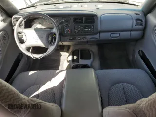 2000 Dodge Durango z VIN 1B4HR28Y3YF139835, wystawiony jako Copart lot #51969795 z przebiegiem 151 644 mil mil oraz Szkoda całkowita • Salvage title. Historia ofert i sprzedaży dostępna na DreamBid. Obrazek 8.