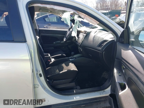 2021 Mitsubishi Outlander Sport SE with VIN JA4APVAU0MU034303, listed as a IAAI auction lot 41393826 with 32,100 mi miles. Bid and sale history available at carsss.com. Image 5.