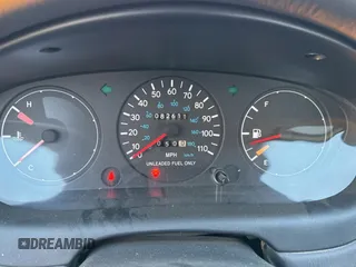 1993 Geo Prizm z VIN 1Y1SK5365PZ054069, wystawiony jako Copart lot #84108844 z przebiegiem 82 611 mil mil oraz Tytuł czysty. Historia ofert i sprzedaży dostępna na DreamBid. Obrazek 8.