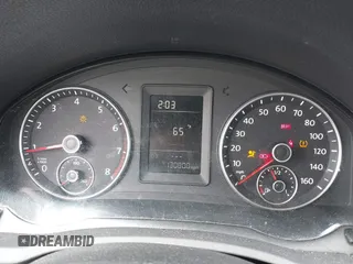 2010 Volkswagen Jetta Limited Edition с VIN 3VWAZ7AJ3AM114399, выставлен на аукционе IAAI как лот 42347963 с пробегом 130 800 миль миль и . История ставок и продаж доступна на DreamBid. Изображение 7.