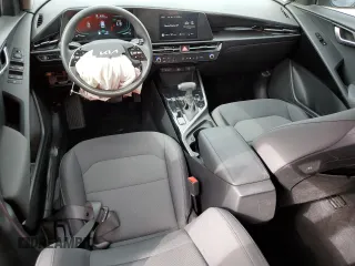 2023 Kia Niro LX with VIN KNDCP3LE8P5087676, listed as a Copart auction lot 88252935 with 14,805 mi miles and Salvage Title. Bid and sale history available at carsss.com. Image 8.