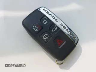 2018 Land Rover Range Rover Velar S с VIN SALYB2RN8JA770331, выставлен на аукционе IAAI как лот 42402894 с пробегом 98 432 миль миль и . История ставок и продаж доступна на DreamBid. Изображение 11.
