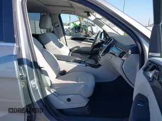 2016 Mercedes-Benz GL with VIN 4JGDF6EE1GA700391, listed as a IAAI auction lot 41309028 with 58,741 mi miles. Bid and sale history available at carsss.com. Image 5.