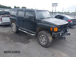 2007 Hummer H3 SUV z VIN 5GTDN13E578150478, wystawiony jako IAAI lot #42144939 z przebiegiem 238 859 mil mil oraz . Historia ofert i sprzedaży dostępna na DreamBid. Obrazek 1.