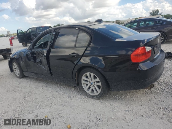 2007 BMW 3 Series 328xi with VIN WBAVC93567KX55335, listed as a Copart auction lot 60911515 with 175,798 mi miles and Salvage title. Bid and sale history available at DreamBid. Image 2.