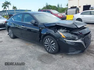 2024 Nissan Altima SV z VIN 1N4BL4DV6RN306672, wystawiony jako IAAI lot #42346382 z przebiegiem 36 491 mil mil oraz . Historia ofert i sprzedaży dostępna na DreamBid. Obrazek 1.