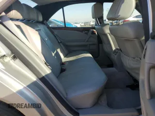 1998 Mercedes-Benz E 320 with VIN WDBJF25F7WA598665, listed as a Copart auction lot 83581624 with 131,537 mi miles and Clean Title. Bid and sale history available at DreamBid. Image 10.