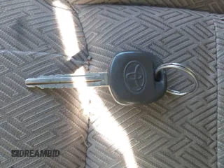 2003 Toyota Highlander z VIN JTEHF21A030157807, wystawiony jako IAAI lot #41822036 z przebiegiem 253 295 mil mil oraz . Historia ofert i sprzedaży dostępna na DreamBid. Obrazek 11.