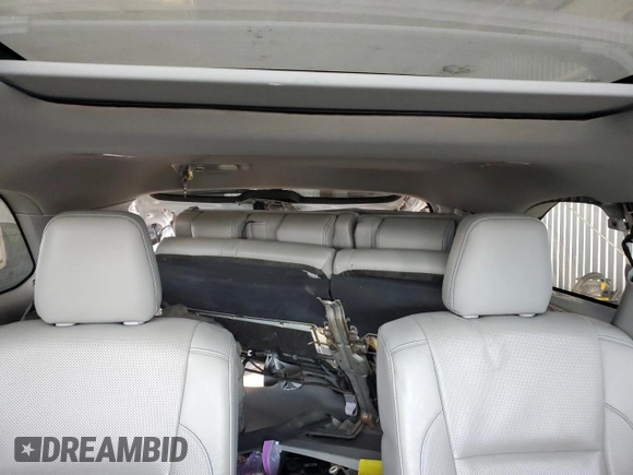 2018 Toyota Highlander Hybrid Limited with VIN 5TDDGRFH7JS041481, listed as a Copart auction lot 41829725 with 142,796 mi miles and Salvage title. Bid and sale history available at DreamBid. Image 10.
