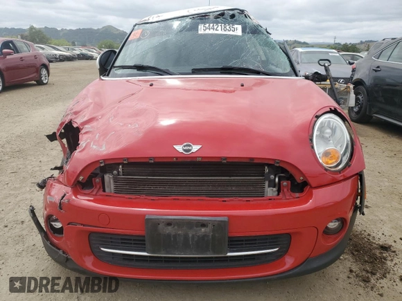 2013 MINI Hardtop with VIN WMWSU3C52DT544684, listed as a Copart auction lot 54421835 with 85,993 mi miles and Salvage Title. Bid and sale history available at DreamBid. Image 5.