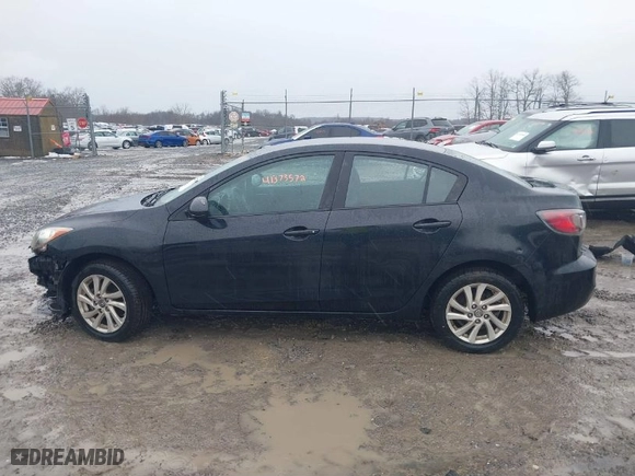 2013 Mazda Mazda3 i Touring with VIN JM1BL1VP3D1826336, listed as a IAAI auction lot 41373572 with 121,578 mi miles. Bid and sale history available at carsss.com. Image 15.