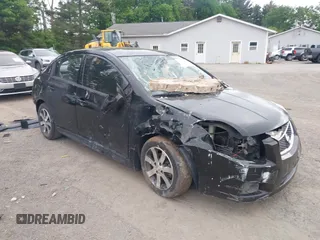 2012 Nissan Sentra 2.0 z VIN 3N1AB6AP2CL779344, wystawiony jako IAAI lot #42273763 z przebiegiem 85 887 mil mil oraz . Historia ofert i sprzedaży dostępna na DreamBid. Obrazek 1.