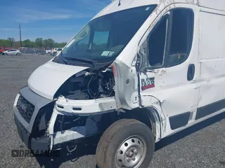 2021 Ram ProMaster Cargo with VIN 3C6LRVBG5ME527045, listed as a IAAI auction lot 42085297 with 27,399 mi miles. Bid and sale history available at carsss.com. Image 6.