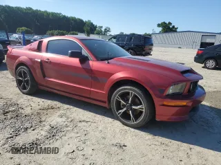 2007 Ford Mustang GT Deluxe z VIN 1ZVFT82HX75243716, wystawiony jako Copart lot #60724335 z przebiegiem 83 323 mil mil oraz Szkoda całkowita • Salvage title. Historia ofert i sprzedaży dostępna na DreamBid. Obrazek 4.