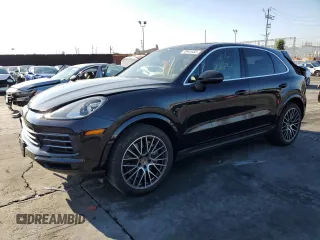 2021 Porsche Cayenne z VIN WP1AA2AY7MDA00348, wystawiony jako Copart lot #70941032 z przebiegiem 22 755 mil mil oraz . Historia ofert i sprzedaży dostępna na DreamBid. Obrazek 1.