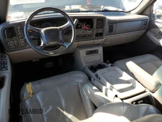 2002 Chevrolet Suburban LS with VIN 3GNFK16Z12G273440, listed as a Copart auction lot 72806534 with 214,158 mi miles and Salvage Title. Bid and sale history available at carsss.com. Image 8.