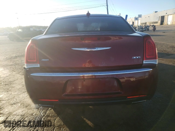 2019 Chrysler 300 Limited with VIN 2C3CCAKG4KH586631, listed as a Copart auction lot 74730544 with 103,762 mi miles and Non Repairable. Bid and sale history available at carsss.com. Image 6.