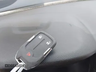 2024 GMC Terrain SLE z VIN 3GKALMEG3RL103586, wystawiony jako IAAI lot #42016804 z przebiegiem 21 596 mil mil oraz . Historia ofert i sprzedaży dostępna na DreamBid. Obrazek 11.