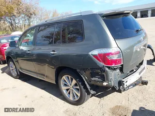 2008 Toyota Highlander Hybrid Limited with VIN JTEEW44AX82008911, listed as a IAAI auction lot 40812281 with 305,676 mi miles. Bid and sale history available at carsss.com. Image 3.