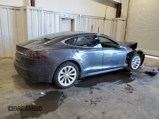 2017 Tesla Model S 100D with VIN 5YJSA1E2XHF197245, listed as a Copart auction lot 45961805 with Not provided miles and Non repairable. Bid and sale history available at DreamBid. Image 3.