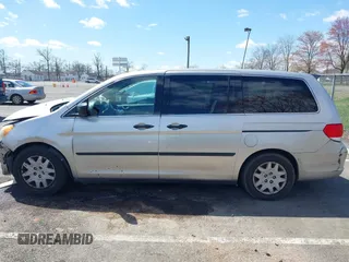 2009 Honda Odyssey LX с VIN 5FNRL38209B003145, выставлен на аукционе IAAI как лот 41985836 с пробегом 145 699 миль миль и . История ставок и продаж доступна на DreamBid. Изображение 14.