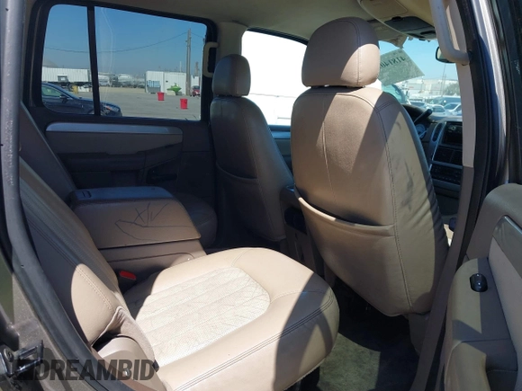 2005 Mercury Mountaineer z VIN 4M2DU66E55ZJ02614, wystawiony jako IAAI lot #41814093 z przebiegiem 169 682 mil mil oraz . Historia ofert i sprzedaży dostępna na DreamBid. Obrazek 8.
