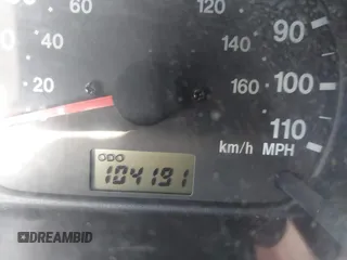 2002 Suzuki Grand Vitara JLX z VIN JS3TD62V824152943, wystawiony jako IAAI lot #41668395 z przebiegiem 104 191 mil mil oraz . Historia ofert i sprzedaży dostępna na DreamBid. Obrazek 16.