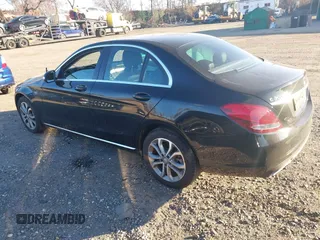 2015 Mercedes-Benz C-Class C 300 Luxury with VIN 55SWF4KB1FU063728, listed as a IAAI auction lot 41280726 with 27,010 mi miles. Bid and sale history available at carsss.com. Image 3.