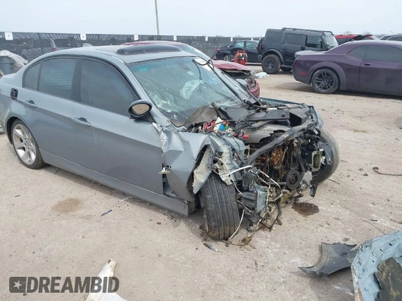 2006 BMW 3 Series 325i with VIN WBAVB13566PT14245, listed as a IAAI auction lot 41770035 with 1 mi miles. Bid and sale history available at carsss.com. Image 1.