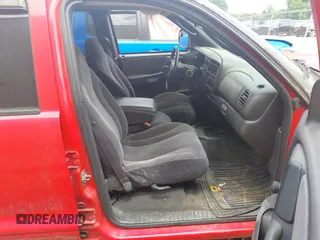 2000 Dodge Dakota Sport with VIN 1B7GL2AN7YS607119, listed as a IAAI auction lot 42377808 with 287,892 mi miles and . Bid and sale history available at DreamBid. Image 5.