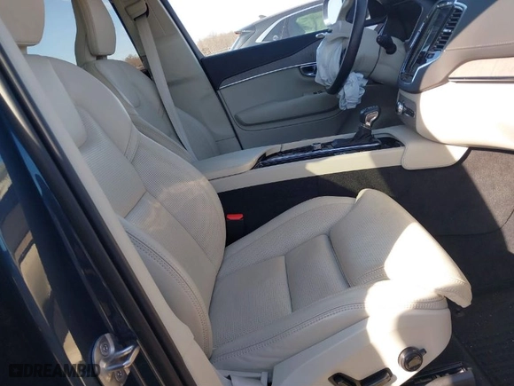 2022 Volvo XC90 Inscription with VIN YV4A22PL6N1862616, listed as a IAAI auction lot 41620707 with 25,888 mi miles. Bid and sale history available at carsss.com. Image 5.