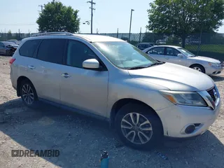 2014 Nissan Pathfinder S z VIN 5N1AR2MM6EC718091, wystawiony jako IAAI lot #42571109 z przebiegiem 72 907 mil mil oraz . Historia ofert i sprzedaży dostępna na DreamBid. Obrazek 1.